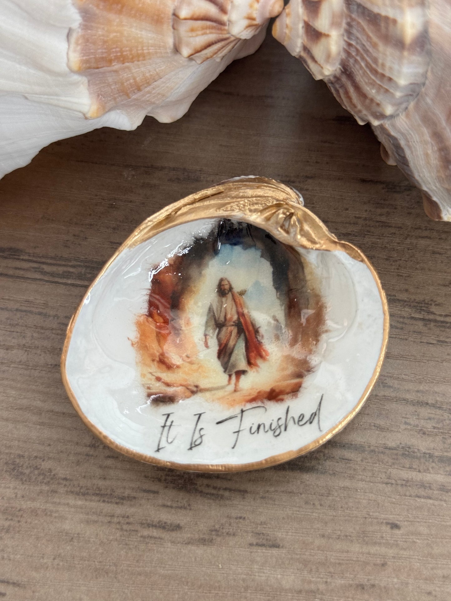Quahog Clam Shell Trinket Tray