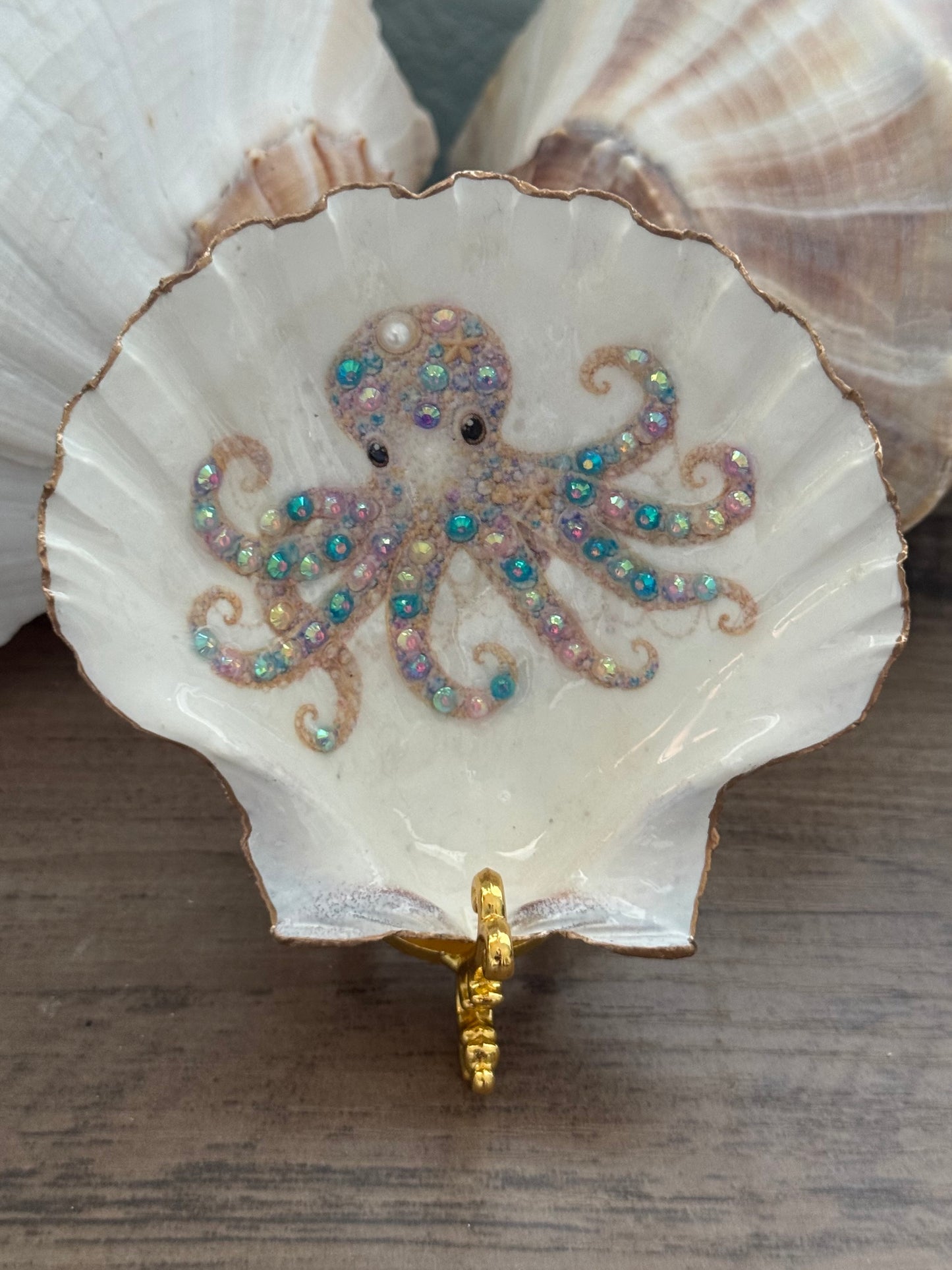 Jeweled Tides Scallop Shell