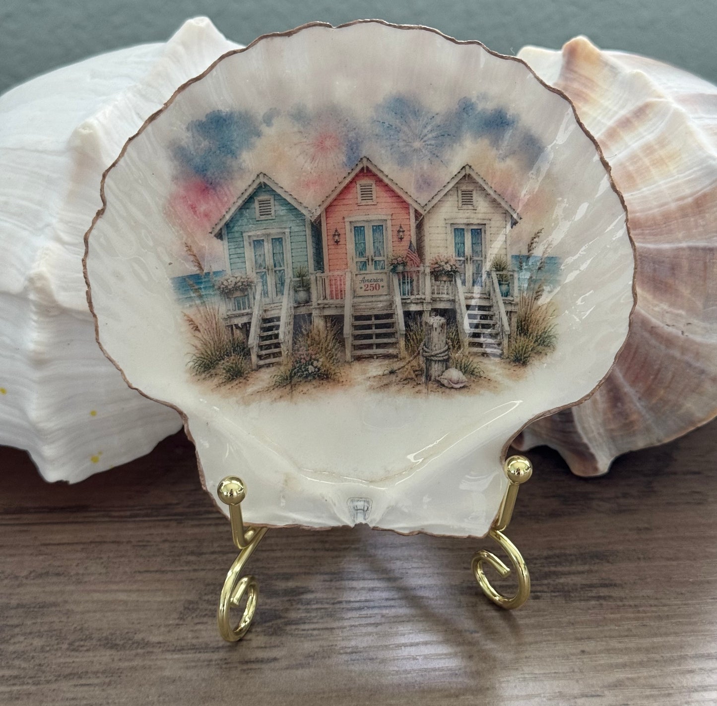 Seaside Cottage Shell