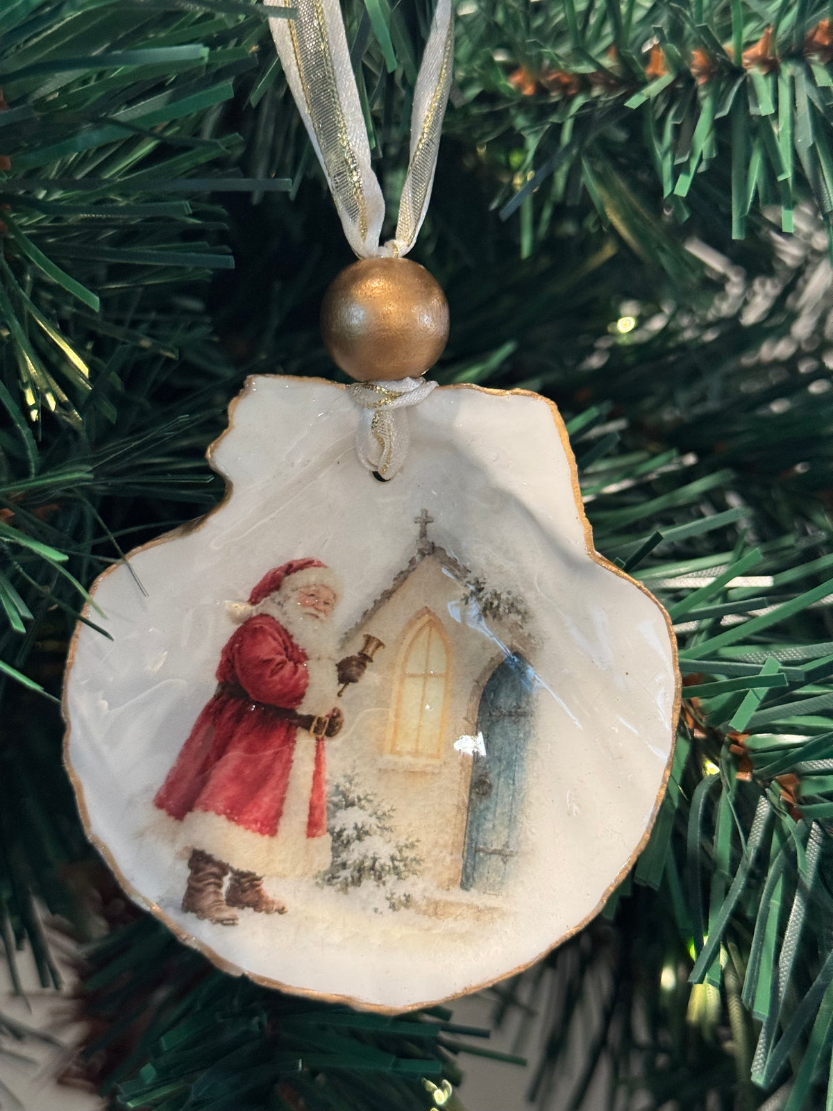 Santa Christmas Glow Lighted Shells