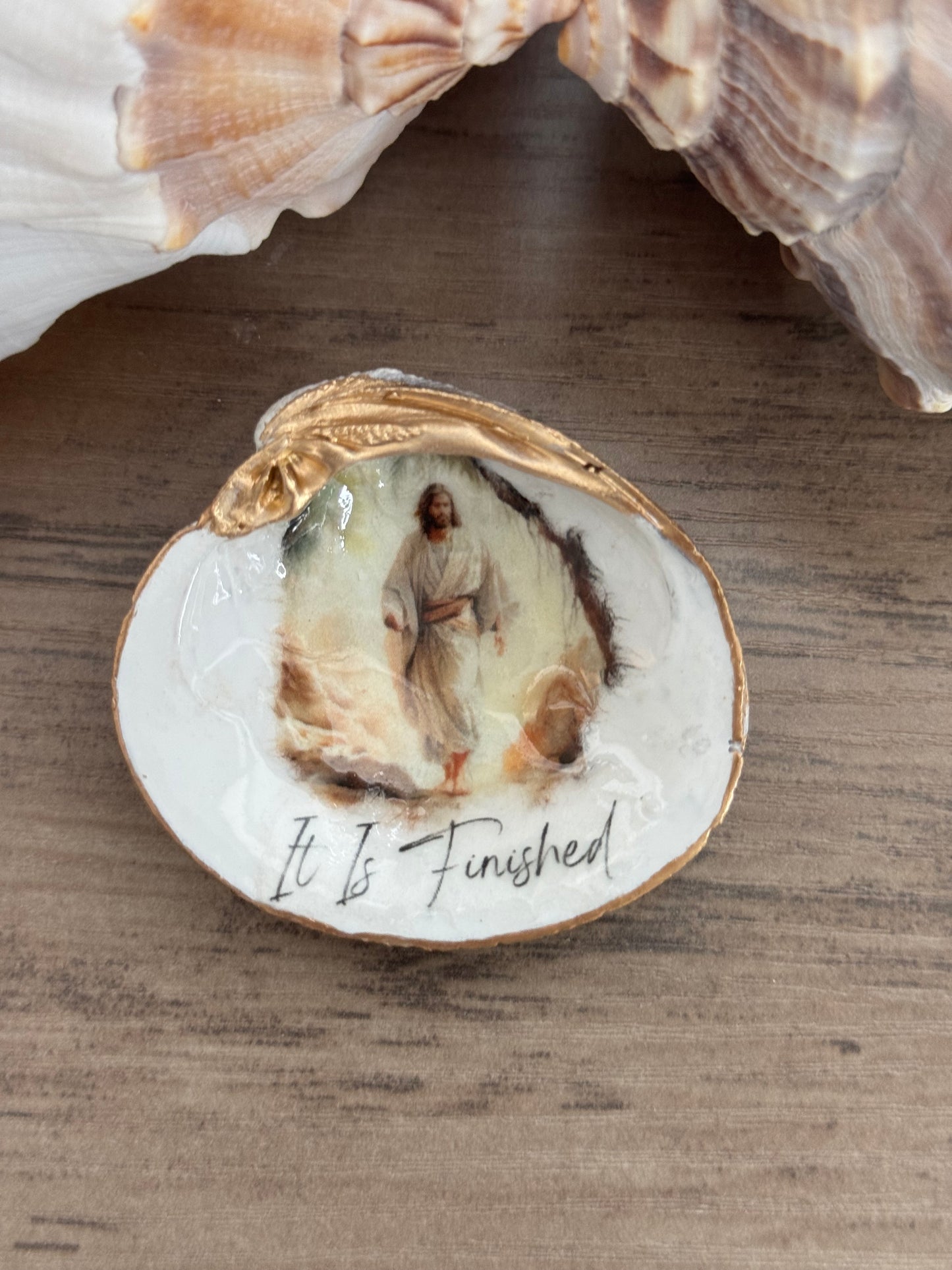 Quahog Clam Shell Trinket Tray