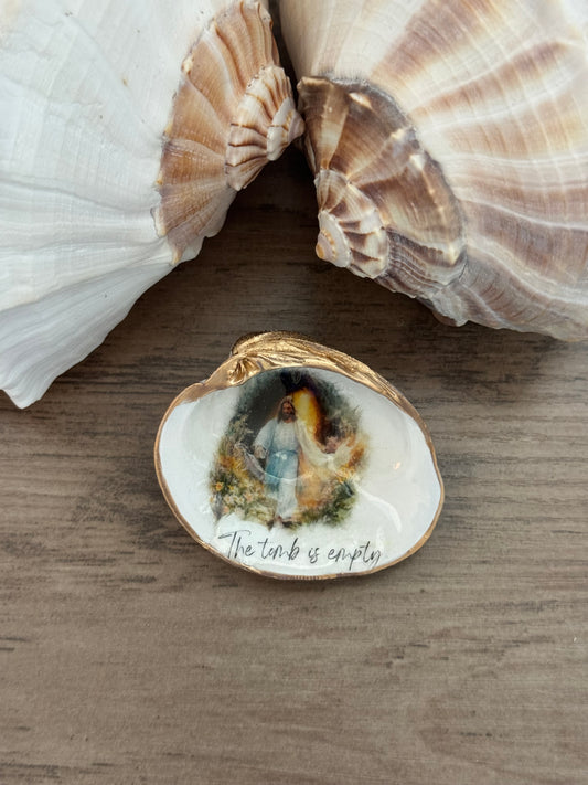 Quahog Clam Shell Trinket Tray