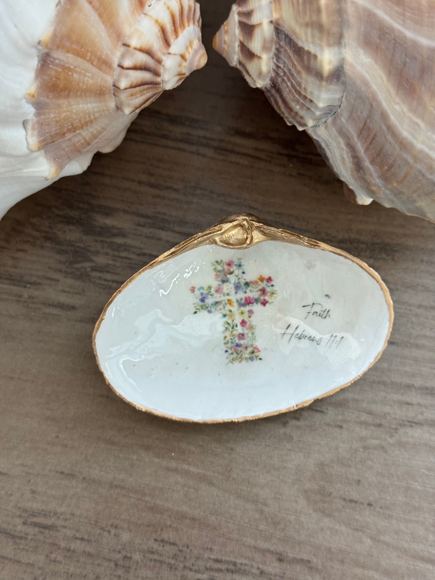 Faith Shell Art Magnet