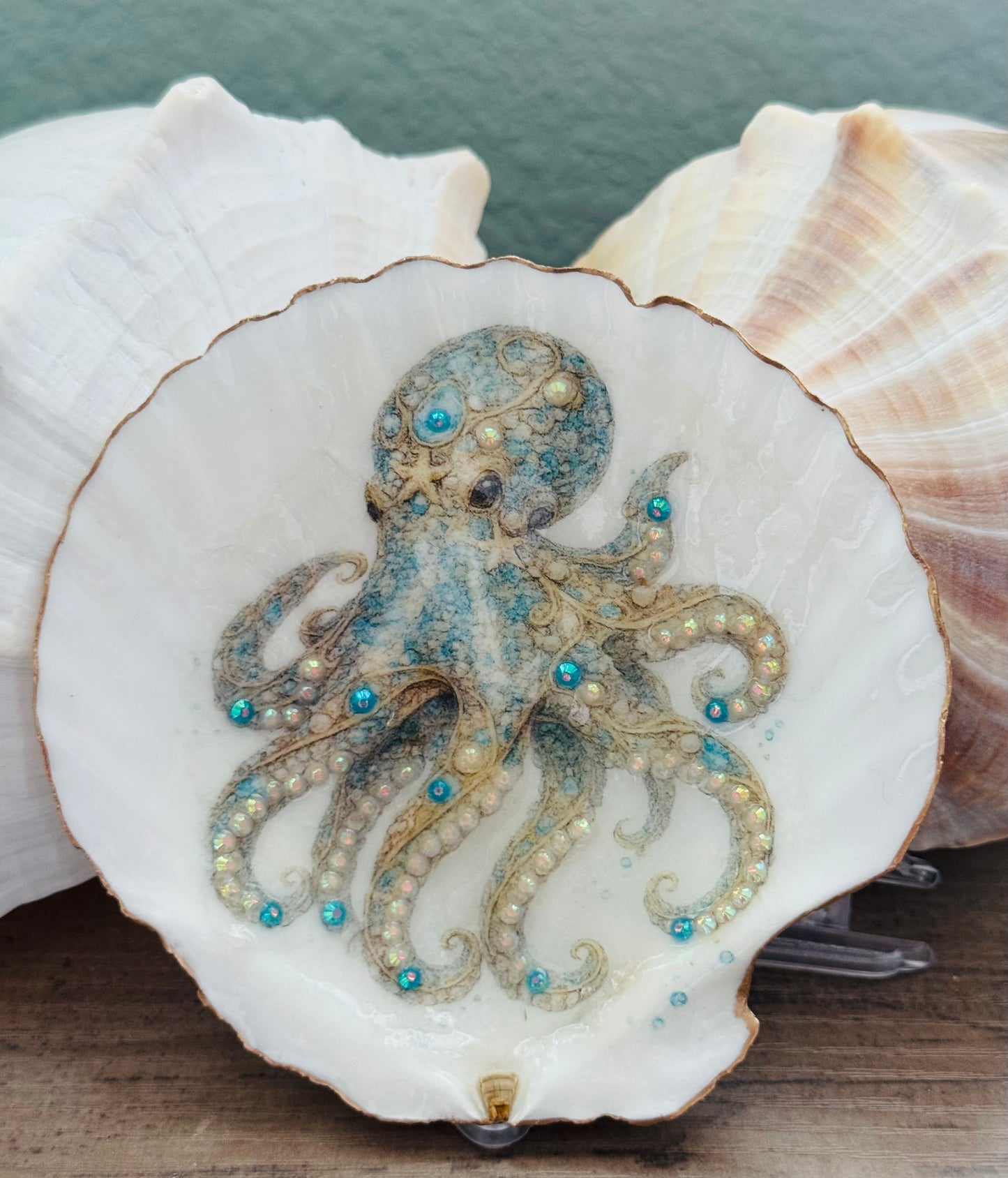 Jeweled Tides Scallop Shell