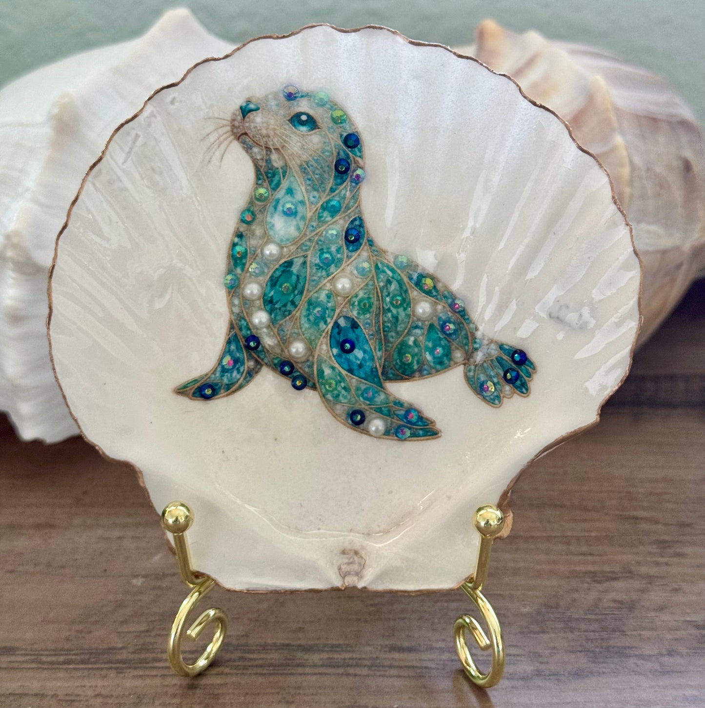 Jeweled Tides Scallop Shell