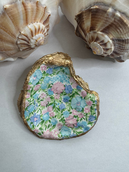 Decoupage Oyster Shell