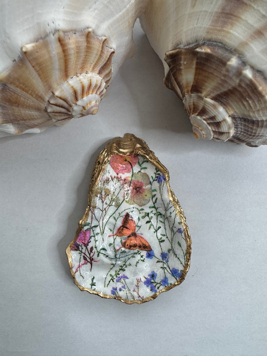 Decoupage Oyster Shell