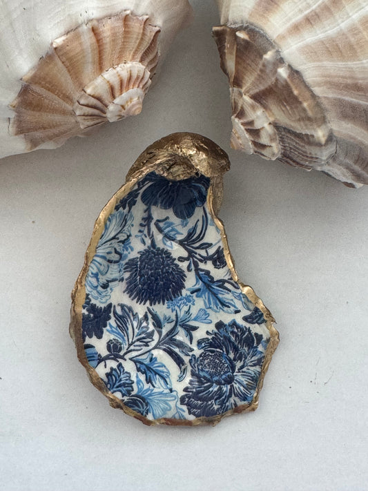Decoupage Oyster Shell